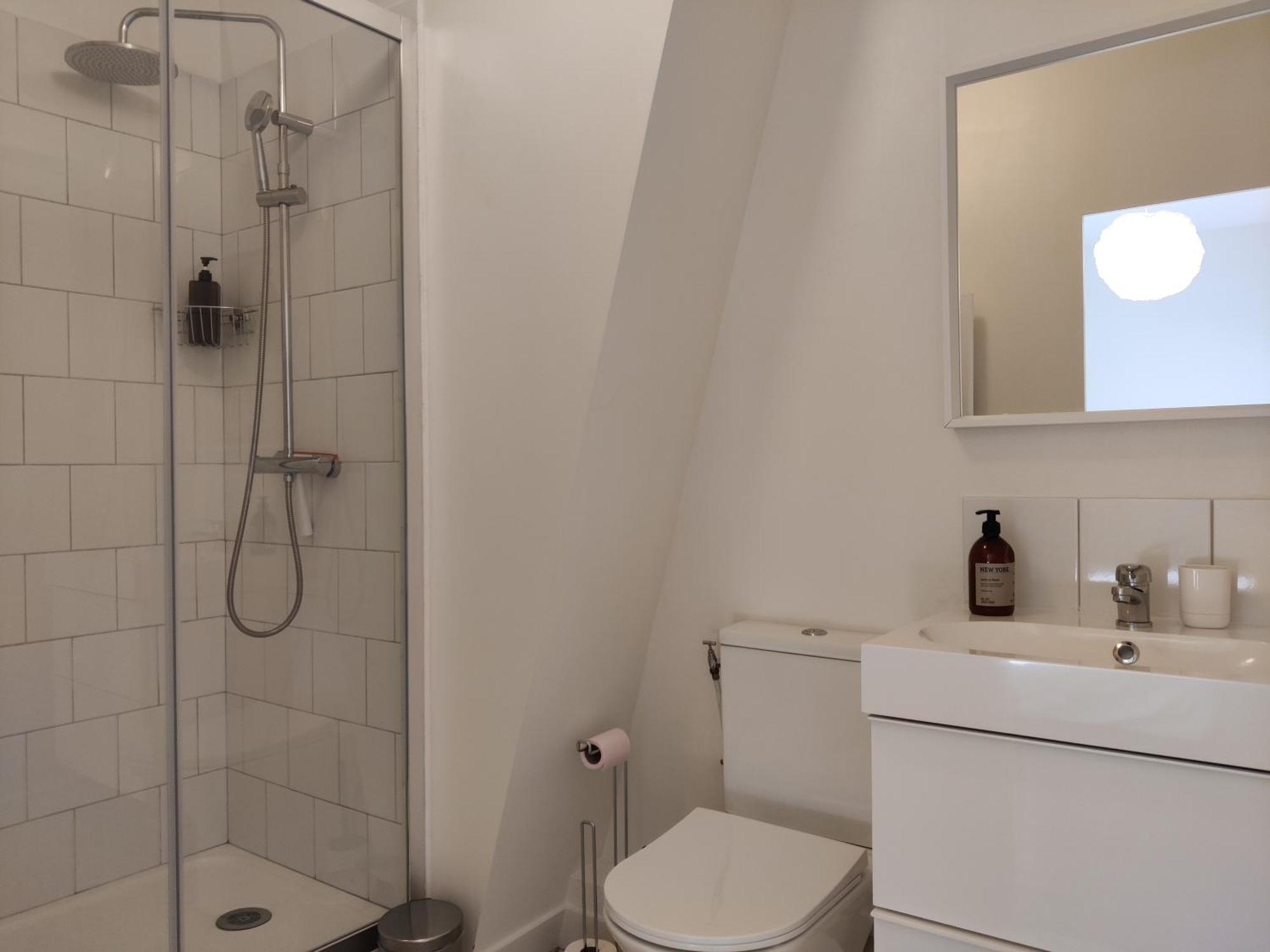 Bel Appart Renove Avec Terrasse 圣阿韦尔坦 外观 照片